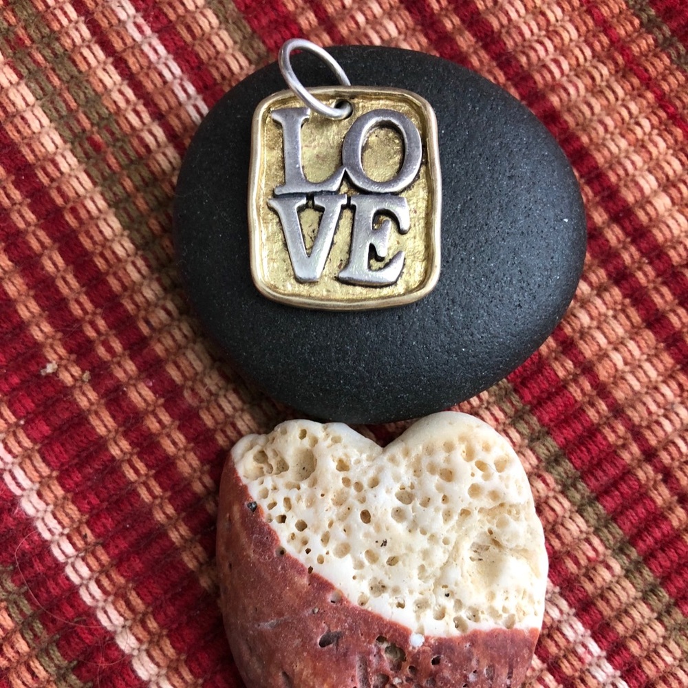 Ethos Charm/Pendant